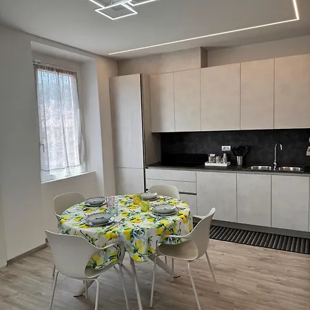 アパート Ersilia